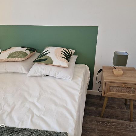 Duplex En Centre Ville ヴィレ・コトレ エクステリア 写真