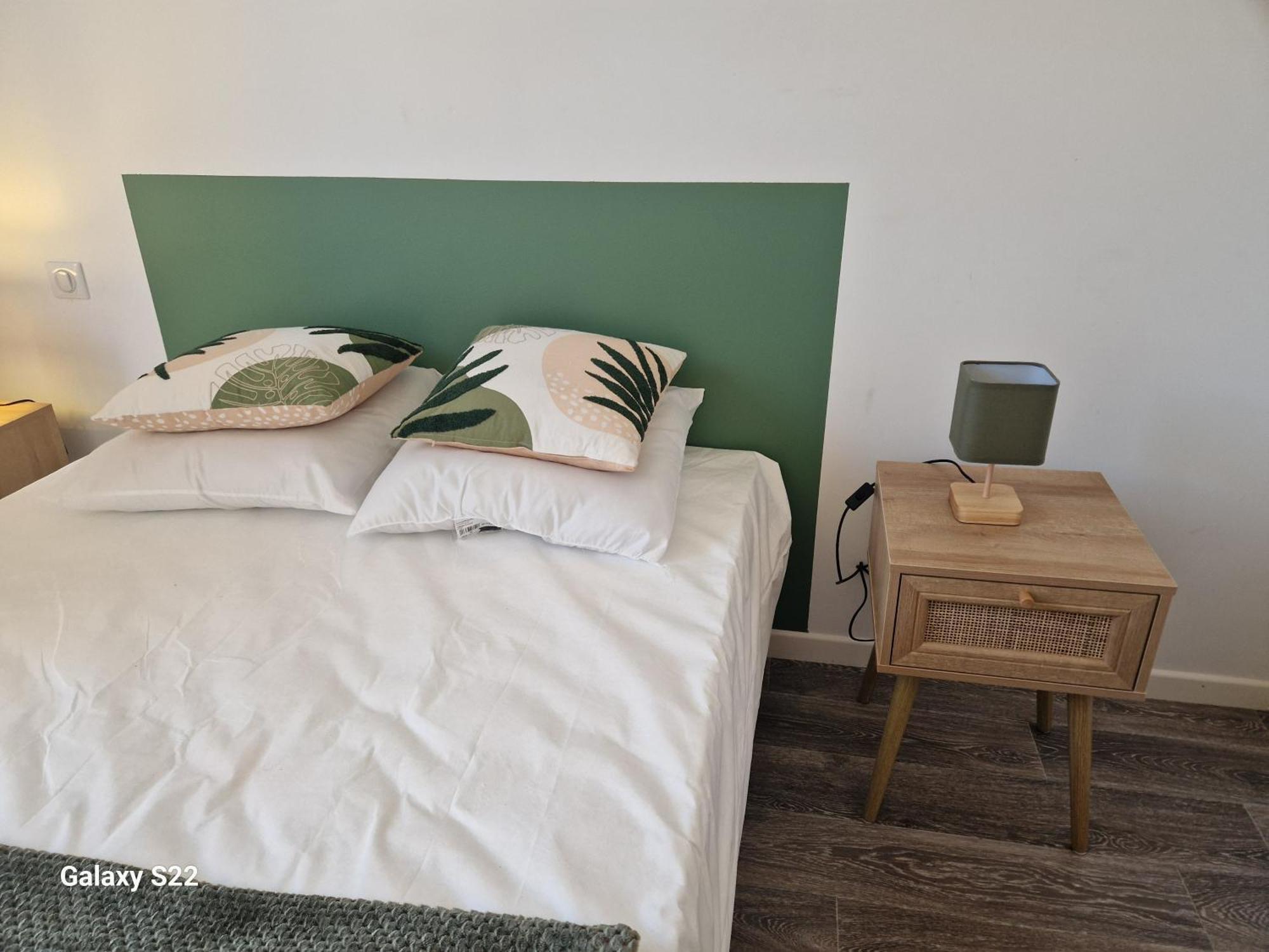 Duplex En Centre Ville ヴィレ・コトレ エクステリア 写真
